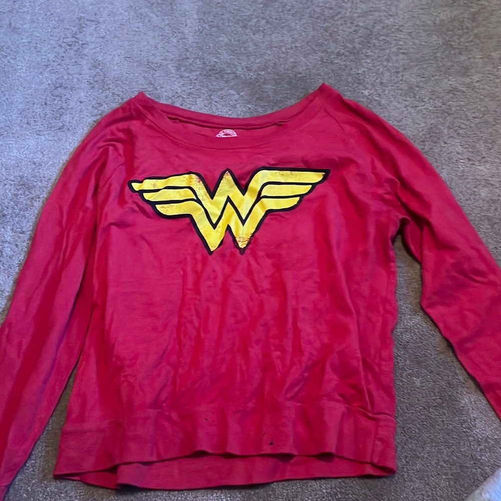 Wonder Woman long sleeve top